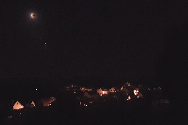 Blutmond und Mars über Tiefenort
